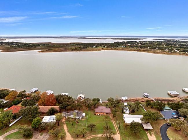 Lake Shore Estate - Residential