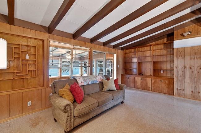 Lake Shore Estate - Residential