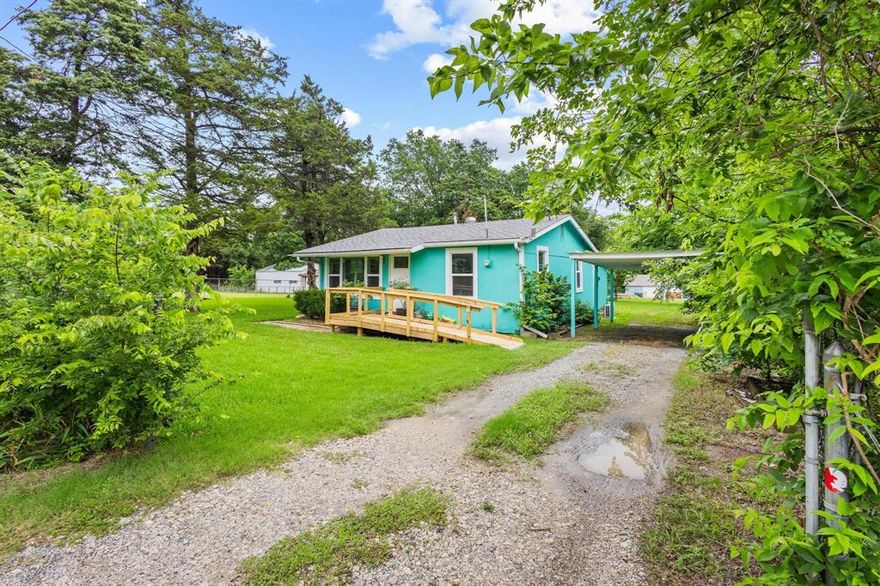 This charming lake house offers a peaceful retreat, nestled among large, mature trees on three spacious lots. With three cozy bedrooms and one well-appointed bath, it provides a comfortable living space perfect for weekend getaways or full time living. A detached carport and storage shed offer practical convenience.
The home features new windows with plantation blinds to add a touch of elegance while allowing for adjustable natural light. Additionally, a new, large septic system is in place, with the capacity to support two additional bathrooms, offering great potential for expansion.
Located just minutes from Preston Bend Park, the boat ramp, and Little Mineral, this property is ideally positioned for enjoying outdoor adventures on the water while savoring the serenity of lakeside living. It’s a fantastic opportunity for relaxation and recreation!

***Now with $2500 in lender credits*** contact me for more info