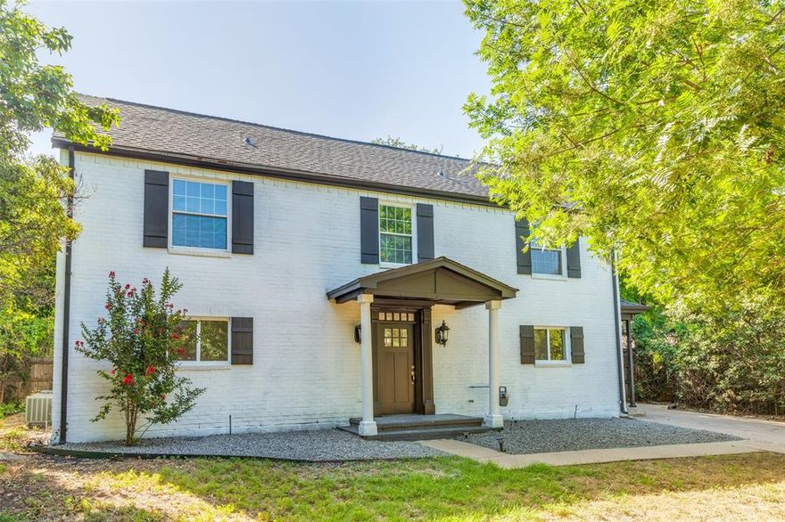 Discover this perfect rental opportunity in this spacious 4 bedroom, 3-1 bathroom home with a pool, and generous-sized yard. Recently updated with an open floor plan, plenty of natural light. Kitchen renovation includes chef-grade appliances, granite countertops, freshly painted cabinets. Accented with luxury floors throughout, this home offers a modern and inviting living space. Dream back yard oasis with pool, low-maintenance turf, and private entry guest house. Guest house area included in total sq ft. The most desirable and highly sought-after area of Far North Dallas neighborhood has your next dream home available! Top-rated schools of Richardson ISD-- award-winning Brentfield Elementary.