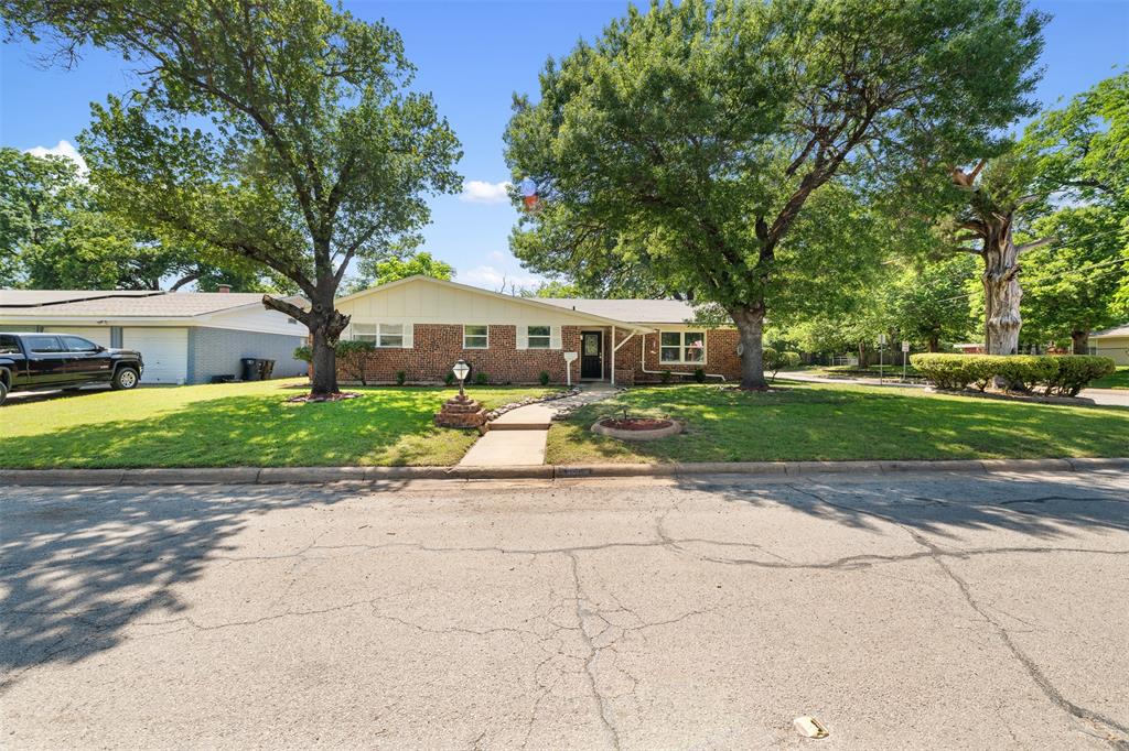 2133 Williams Place