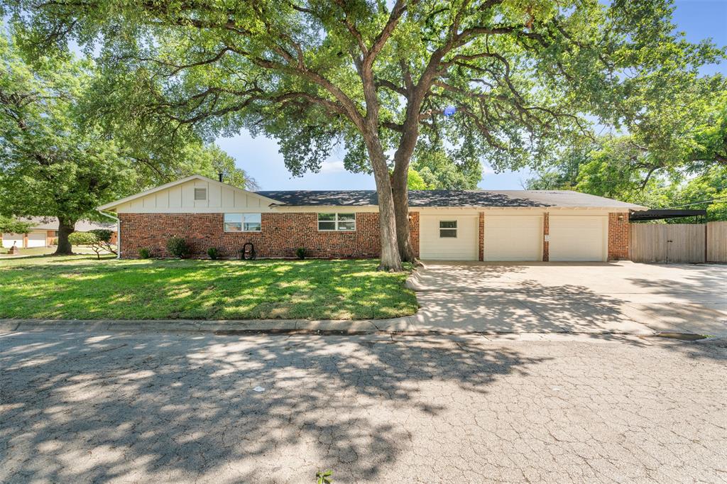 2133 Williams Place