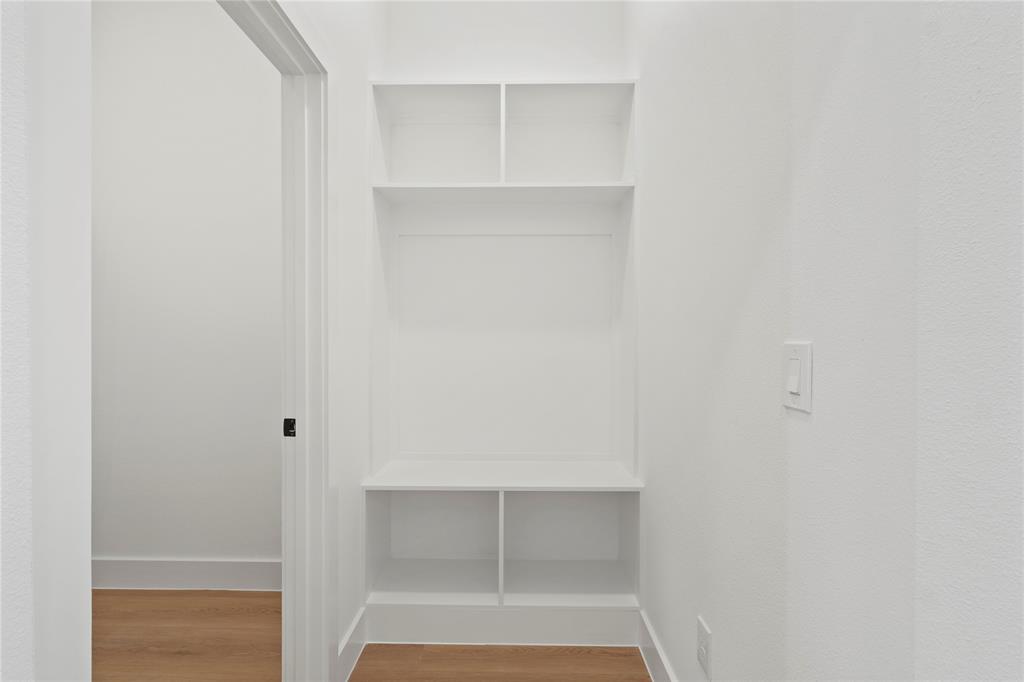 Alameda Heights - Residential