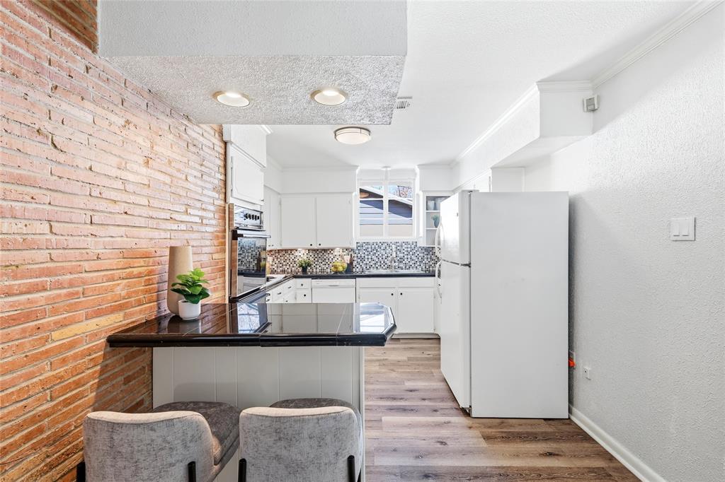 Lake Gardens - Residential