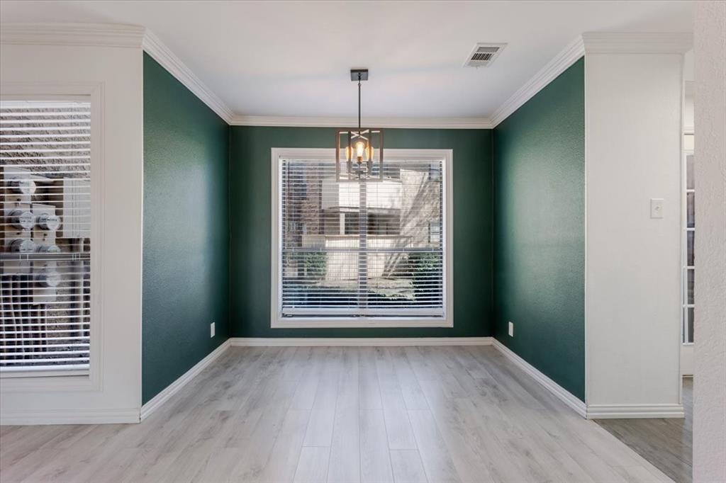 1909 Cloisters Drive 1011