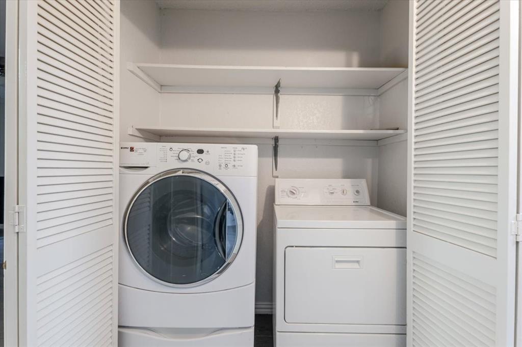 Cloisters Condo The - Residential