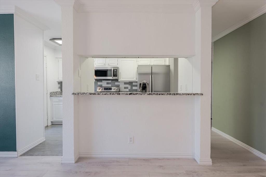 Cloisters Condo The - Residential