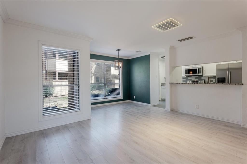 1909 Cloisters Drive 1011