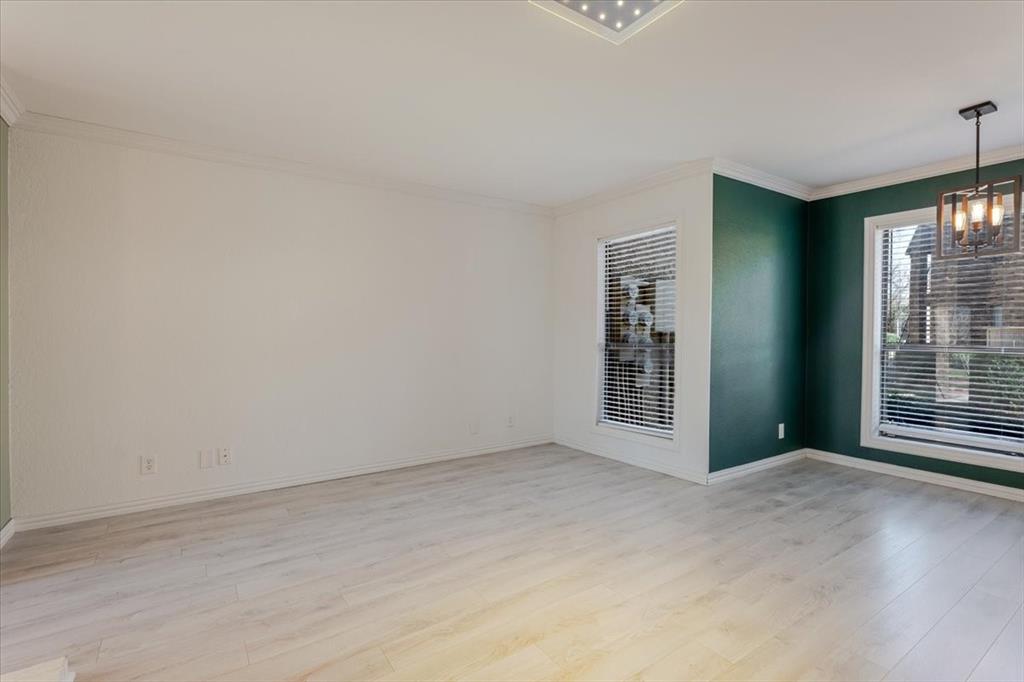 1909 Cloisters Drive 1011