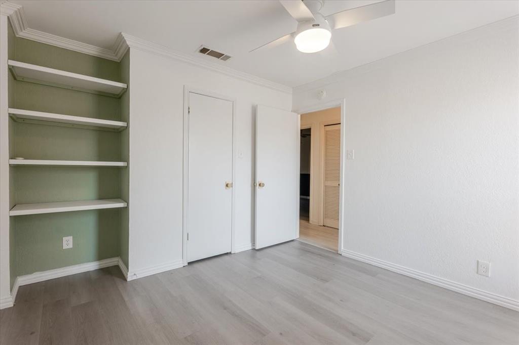 Cloisters Condo The - Residential