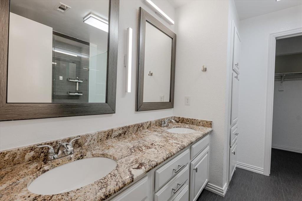 Cloisters Condo The - Residential