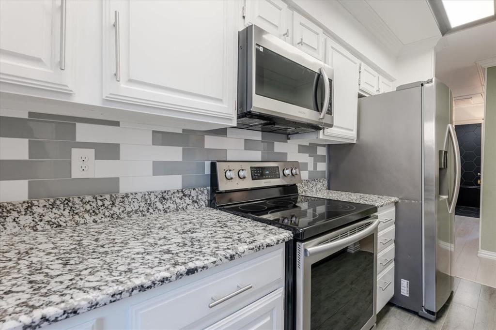 Cloisters Condo The - Residential