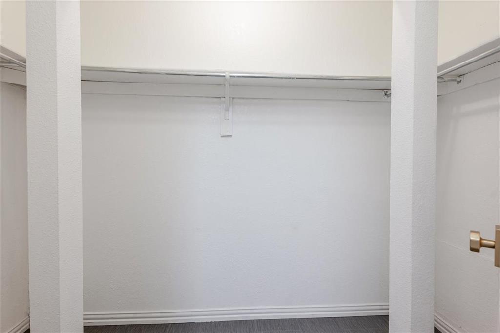 Cloisters Condo The - Residential