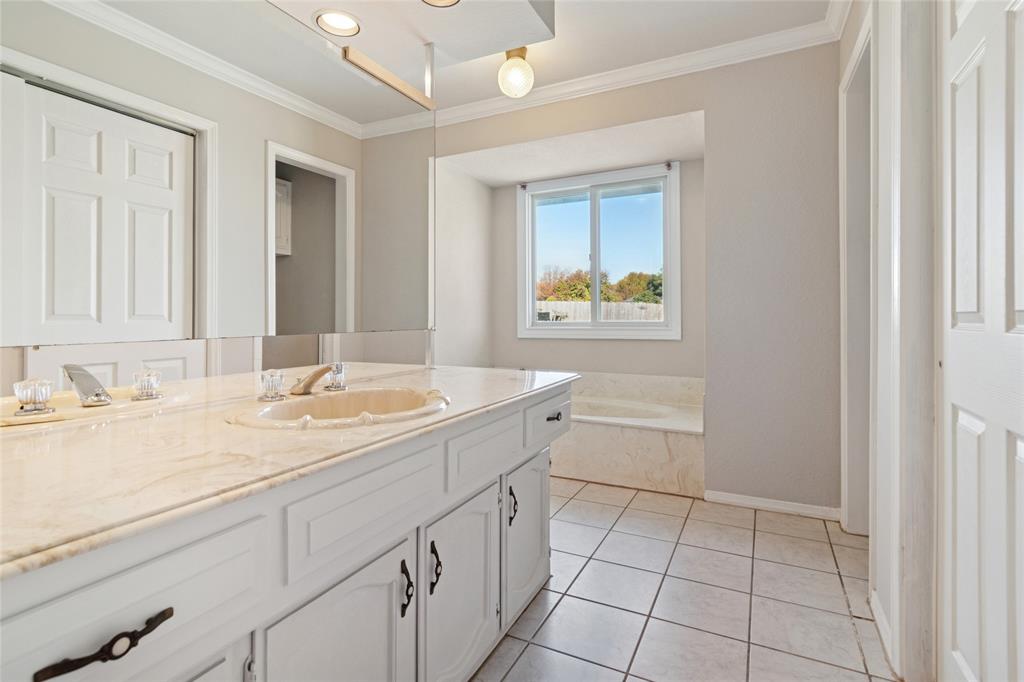 travis estates - Residential