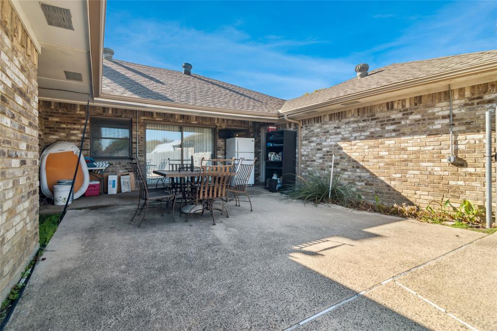 travis estates - Residential