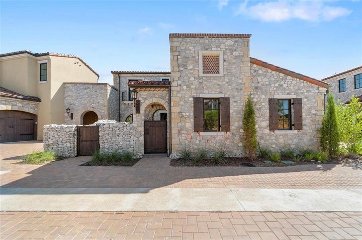 Photo 1 of 35 — 6 Comillas Drive, Westlake, TX 76262