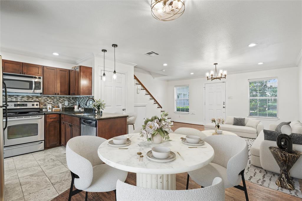 4731 Bradford Drive 4731