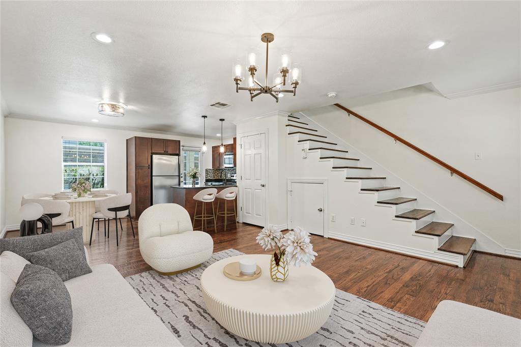 4731 Bradford Drive 4731