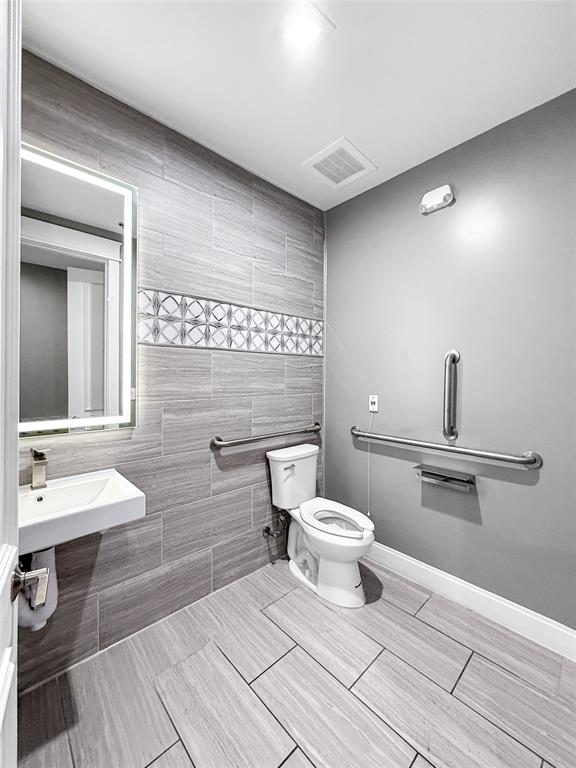 Bryants 1st Add - Commercial Sale