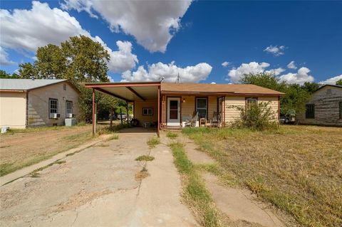1008 SE 3rd Street Knox City TX 79529