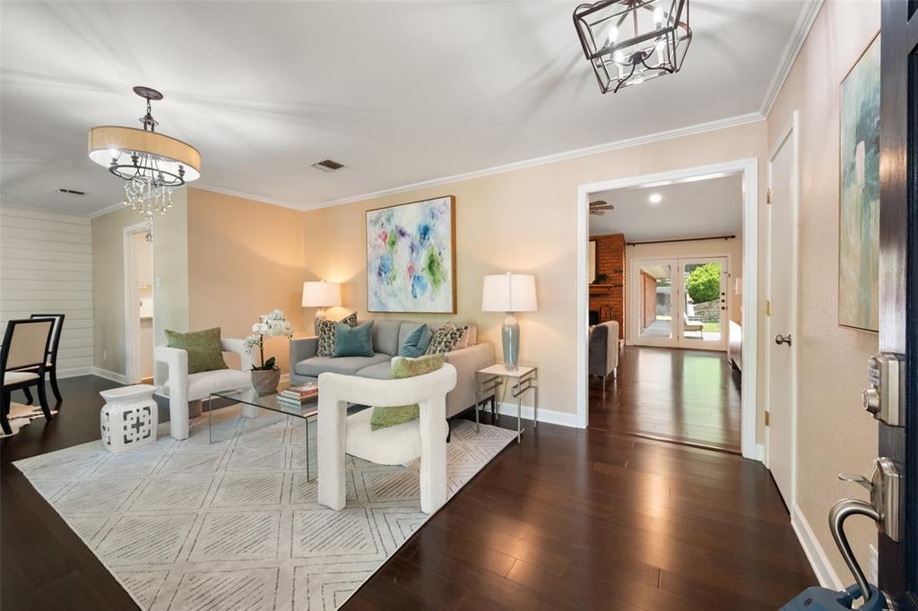 6409 Country Day Trail
