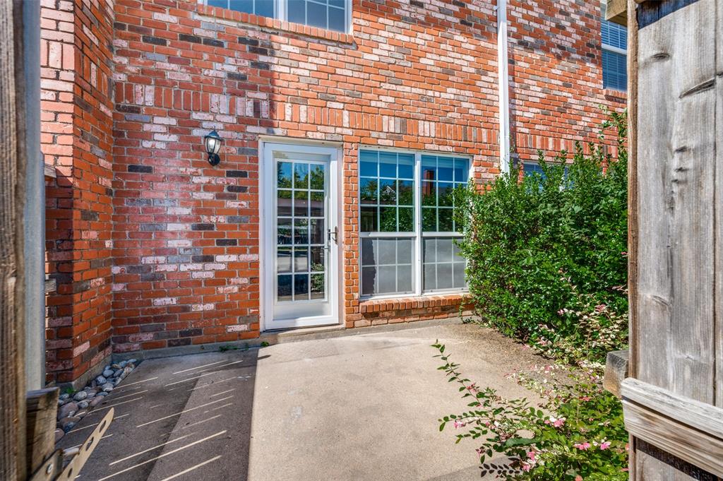 Indian Crk #1 Condo - Residential