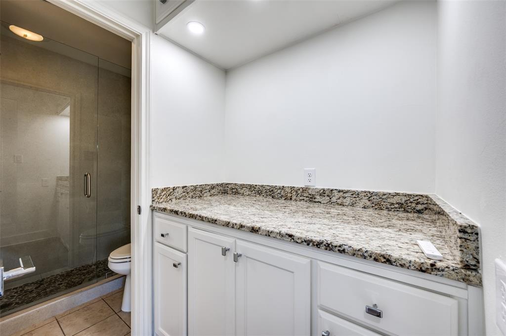 Indian Crk #1 Condo - Residential