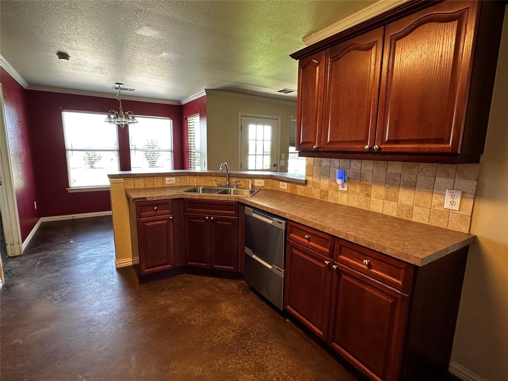 604 Fawn Trail