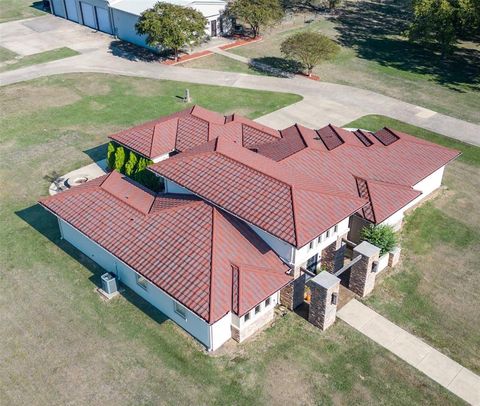 A home in Terrell