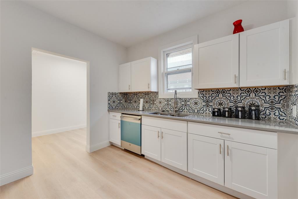 Lawn Place Add - Residential