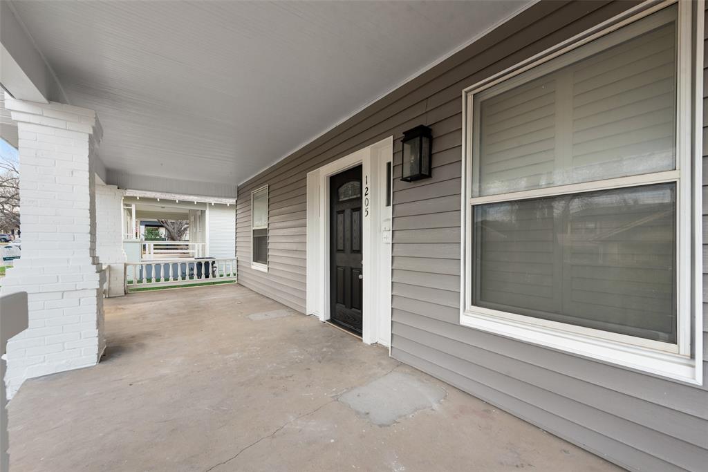 1205 W Arlington Avenue