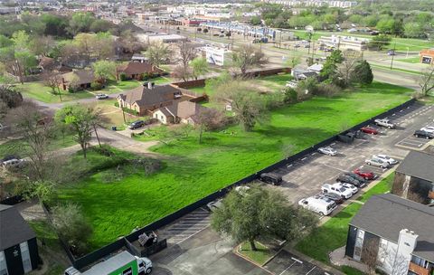 Tiny photo for 5324 Broadway Boulevard, Garland, TX 75043 (MLS # 20860492)