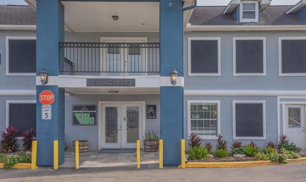 801 S Allen Genoa Road 104