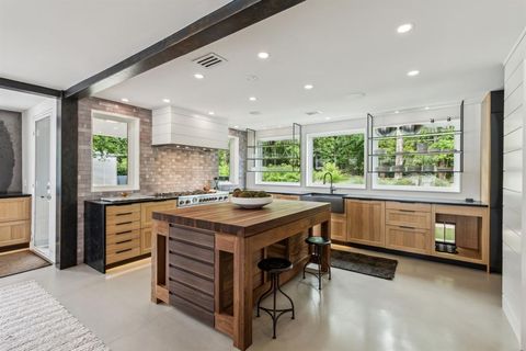 Tiny photo for 301 SE County Road 3250, Kerens, TX 75144 (MLS # 20986694)