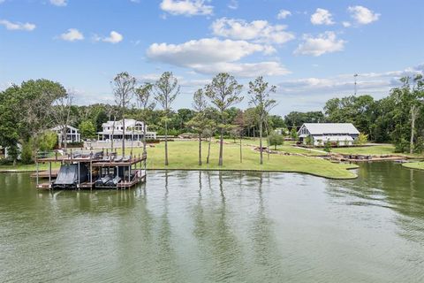 Tiny photo for 301 SE County Road 3250, Kerens, TX 75144 (MLS # 20986694)