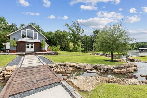 Tiny photo for 301 SE County Road 3250, Kerens, TX 75144 (MLS # 20986694)