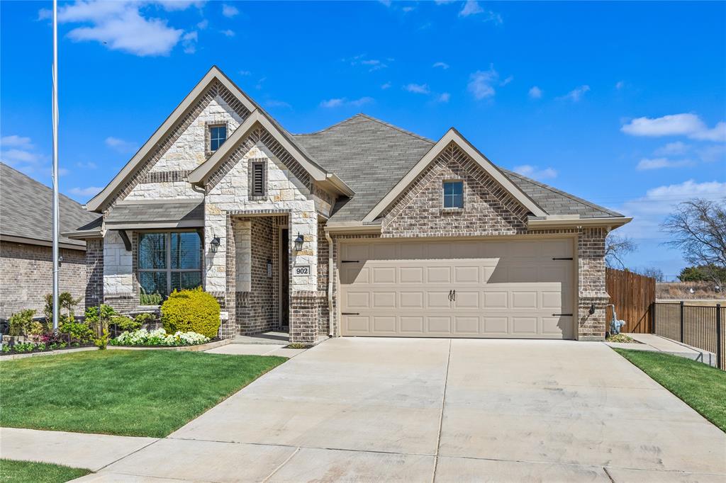 902 Misty Lane