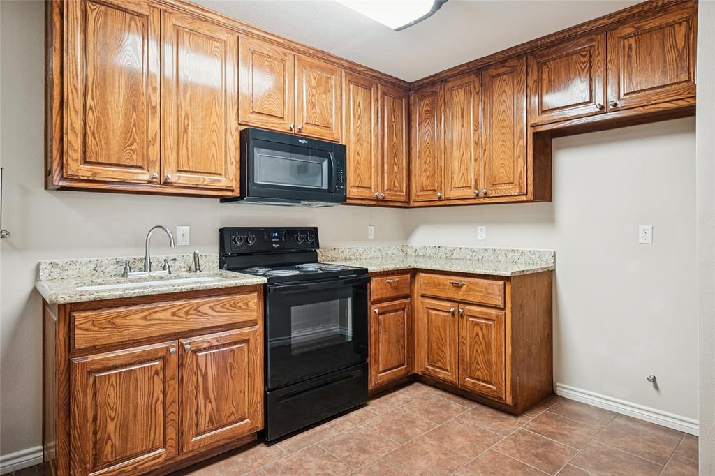 Elliott R A Add - Residential