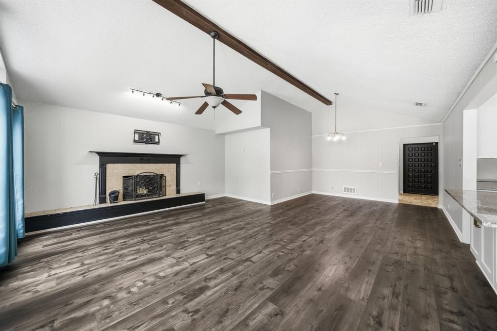 922 Thoreau Lane