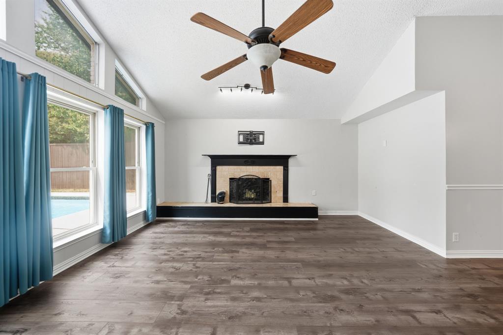 922 Thoreau Lane