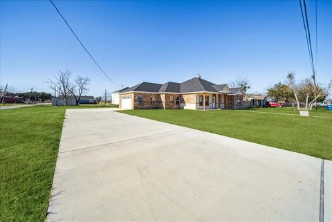 A home in Kaufman