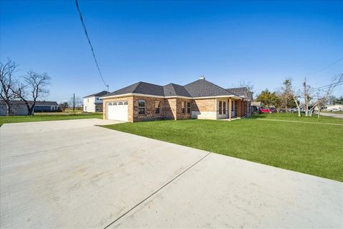 A home in Kaufman