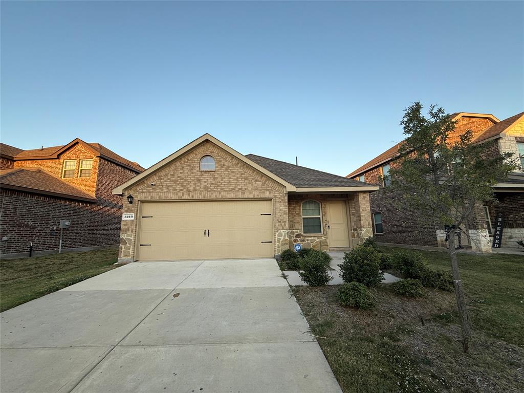 Mesquite, Texas 75126, United States, 3 Bedrooms Bedrooms, ,2 BathroomsBathrooms,Residential,Active,241795