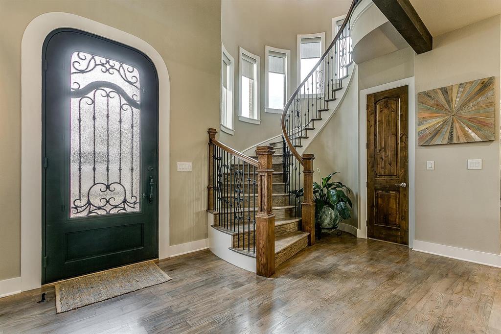 19069 Lakeview Court