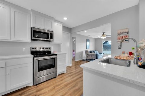 Tiny photo for 1031 Corsicana Highway, Hillsboro, TX 76645 (MLS # 21133279)