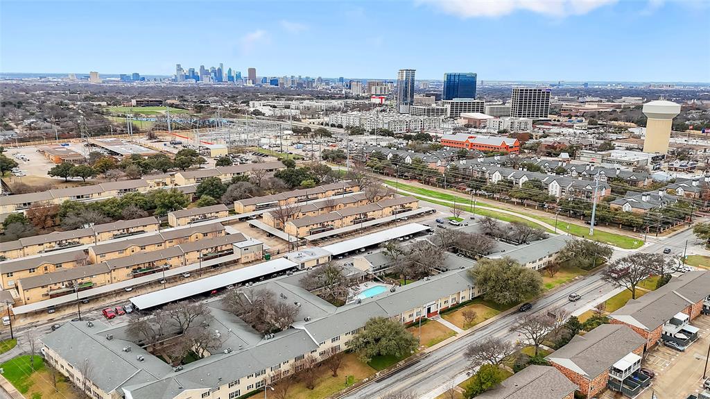 Williamsburg 01 Condo - Residential