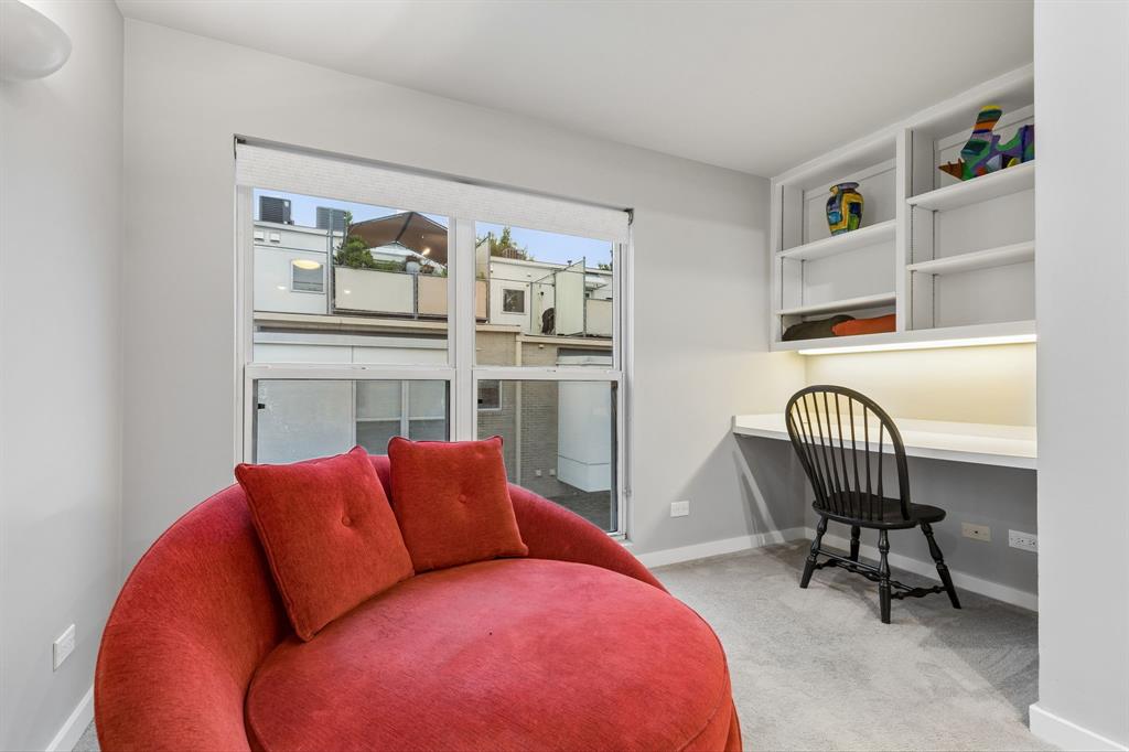 Parkwood Twnhms - Residential