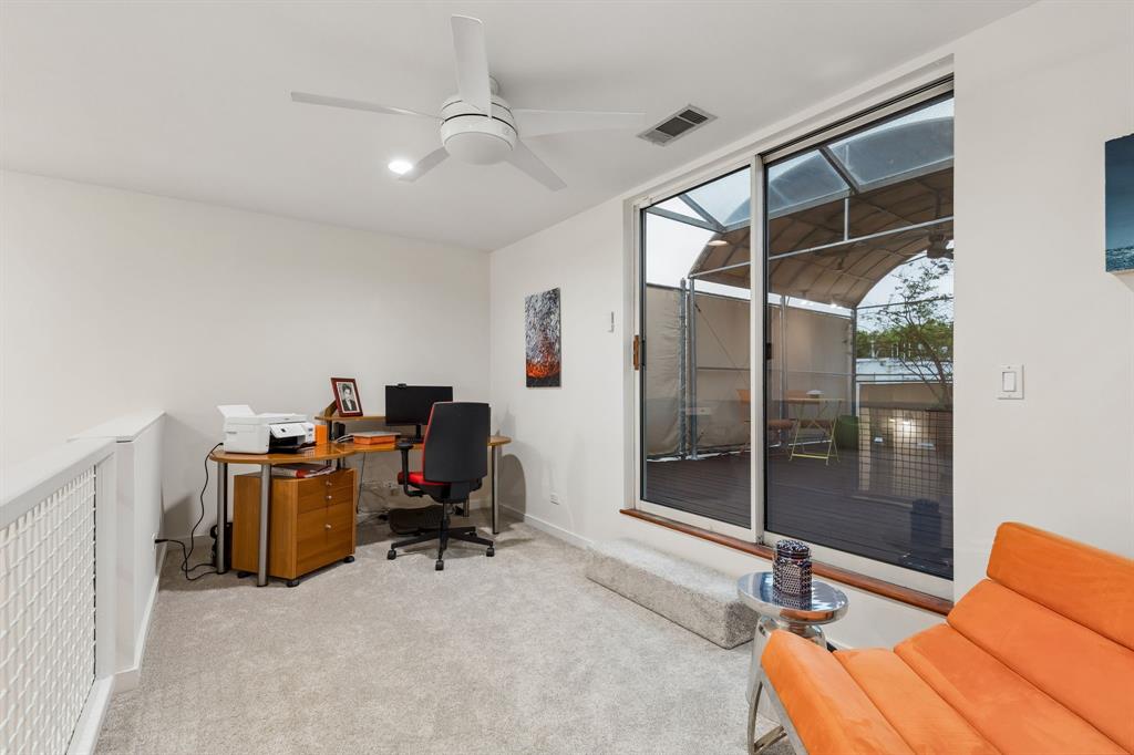 Parkwood Twnhms - Residential
