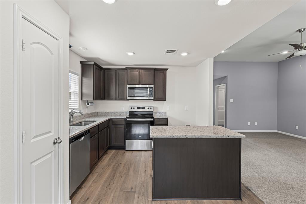 Retreat at Fossil Creek - Residential Lease