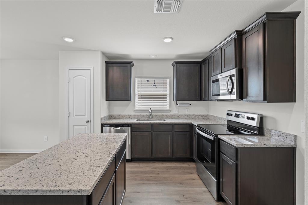 Retreat at Fossil Creek - Residential Lease